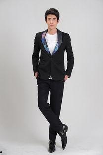 娱乐吃瓜君长腿男星